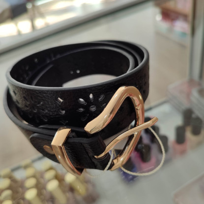 Cinturon perforado flores